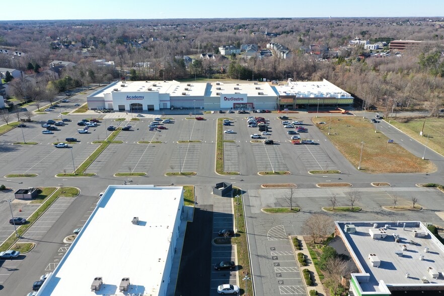 529 Huffman Mill Rd, Burlington, NC 27215 Retail For Lease