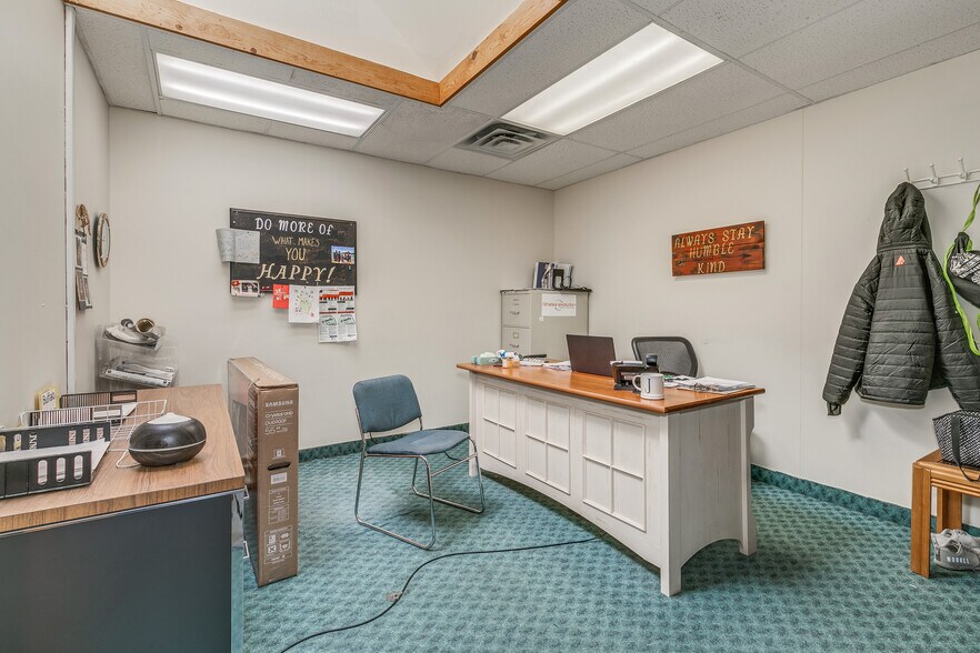 More Photos Of 133 Sandberg Rd, Monticello Storefront For Sale