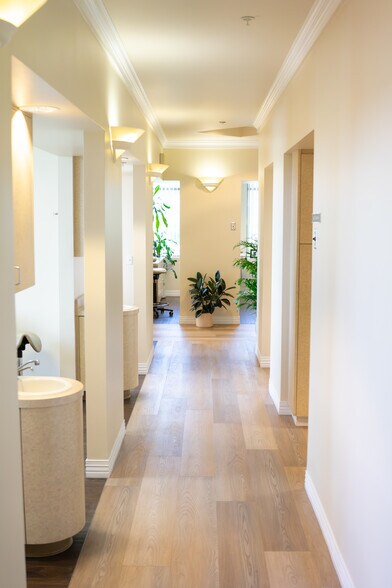 More Photos Of 16100 Sand Canyon Ave, Irvine Medical For Lease