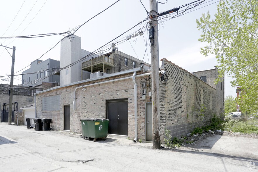 More Photos Of 1637 N Ashland Ave, Chicago Storefront Retail Office For Lease