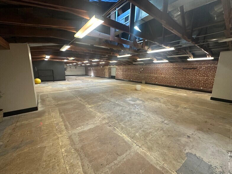 More Photos Of 430 D St, Marysville Health Club For Sale