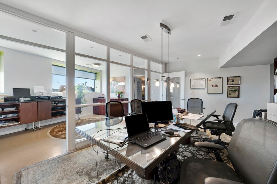 More Photos Of 1905 Brentwood Rd NE, Washington Warehouse For Lease