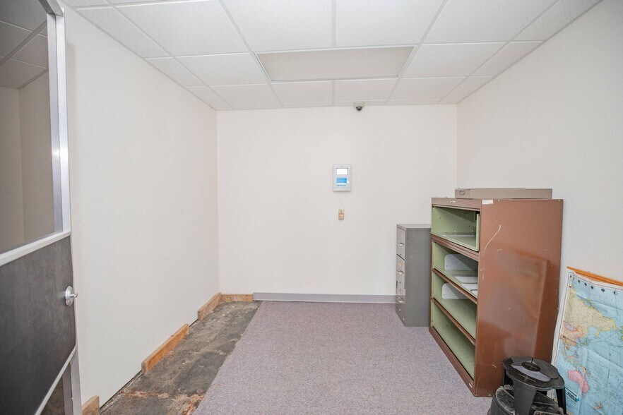 More Photos Of 104 E Tilden St, Humansville Bank For Sale