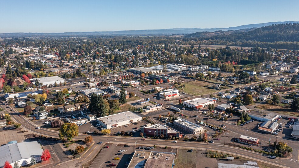 More Photos Of 2175 S Main Rd, Lebanon General Retail For Sale