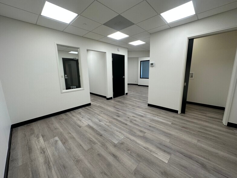 More Photos Of 4420 Valley View Rd, Edina Office For Lease