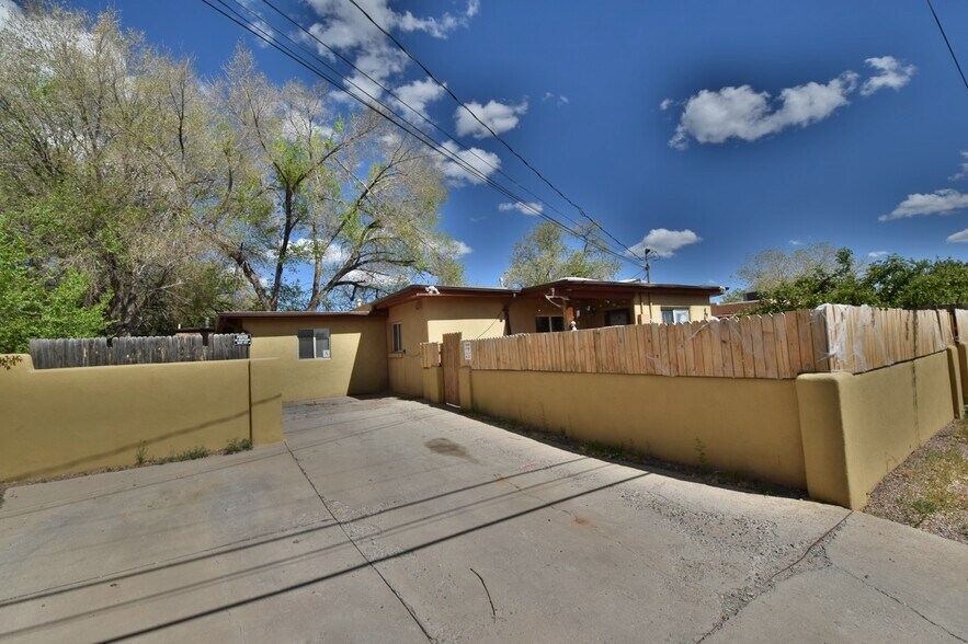 More Photos Of 1607 5th St, Santa Fe Apartments For Sale