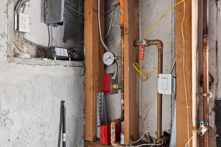 More Photos Of 250 Red Hill Ave, San Anselmo Apartments For Sale