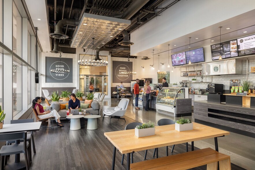 More Photos Of 2600 Great America Way, Santa Clara Office For Lease