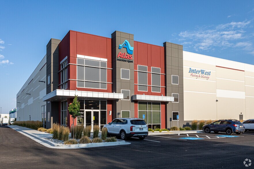 More Photos Of 1650 S Awl Cir, Salt Lake City Distribution For Lease