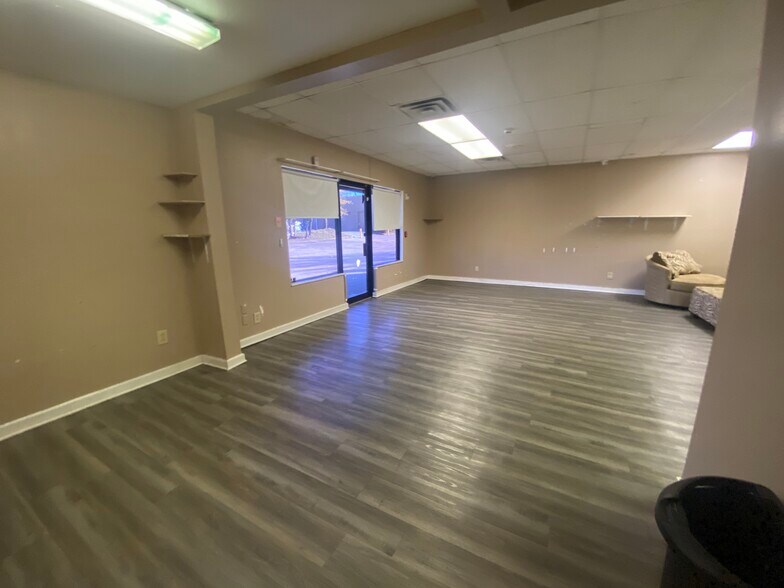 More Photos Of 111 W 5th St, Tyler Loft Creative Space For Lease