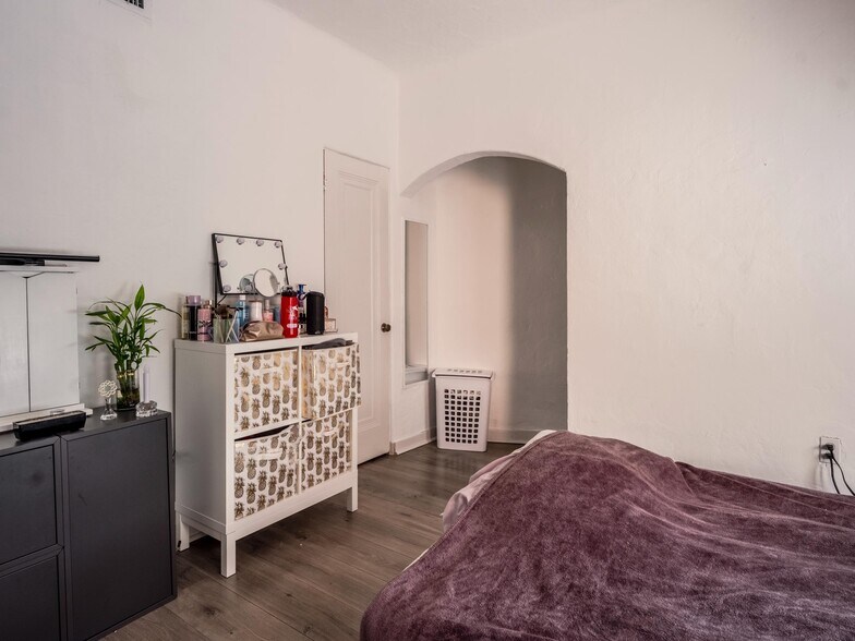 More Photos Of , Miami Beach Multifamily For Sale