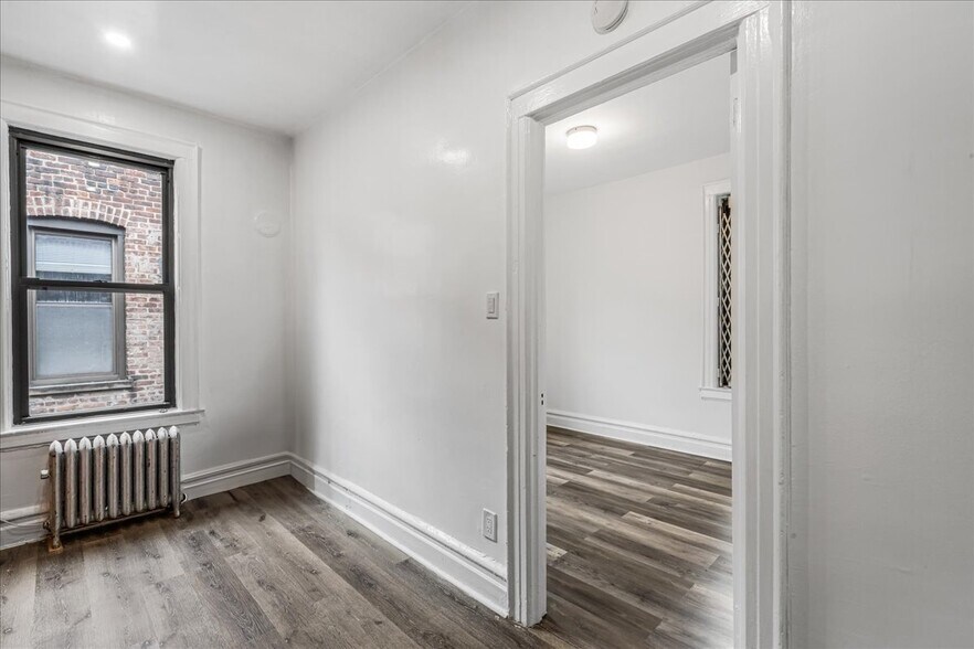 More Photos Of 3625 30th St, Long Island City Apartments For Sale