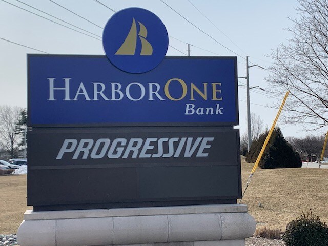 More Photos Of 1 Coastway Blvd, Warwick Office For Lease