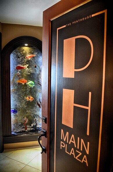 More Photos Of 126 E Main Plz, San Antonio Apartments For Sale