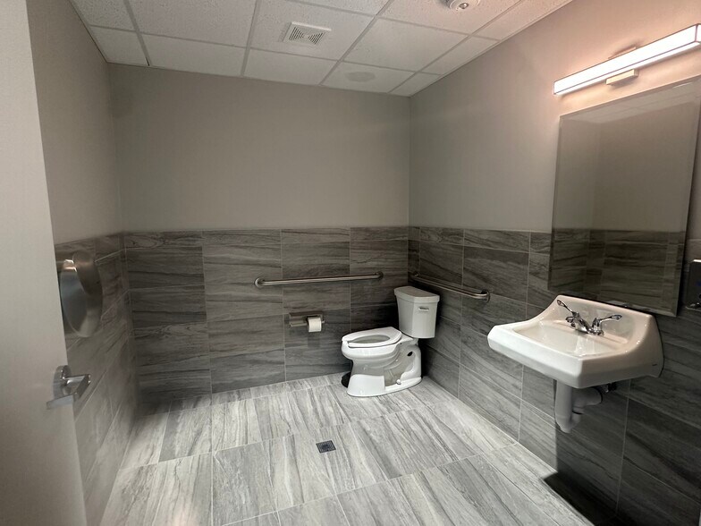More Photos Of 2881 FM 1385, Aubrey Self Storage For Lease