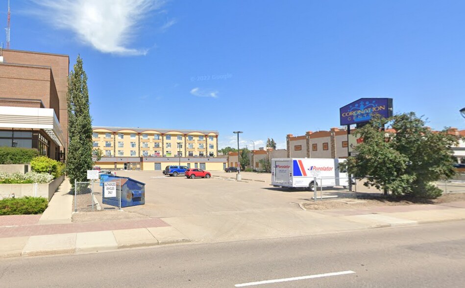 More Photos Of 4707 50 St, Red Deer General Retail For Lease