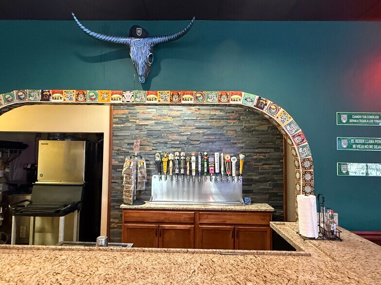 More Photos Of 109 E Corpening Ave, La Mesa Restaurant For Sale