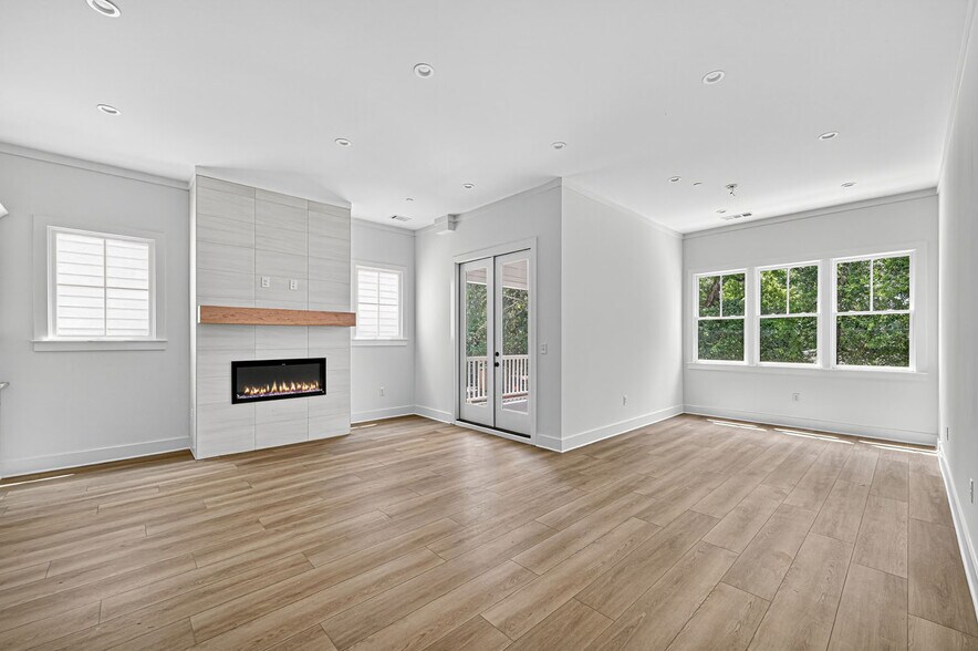 More Photos Of 64 Linton St, Woodstock Apartments For Sale