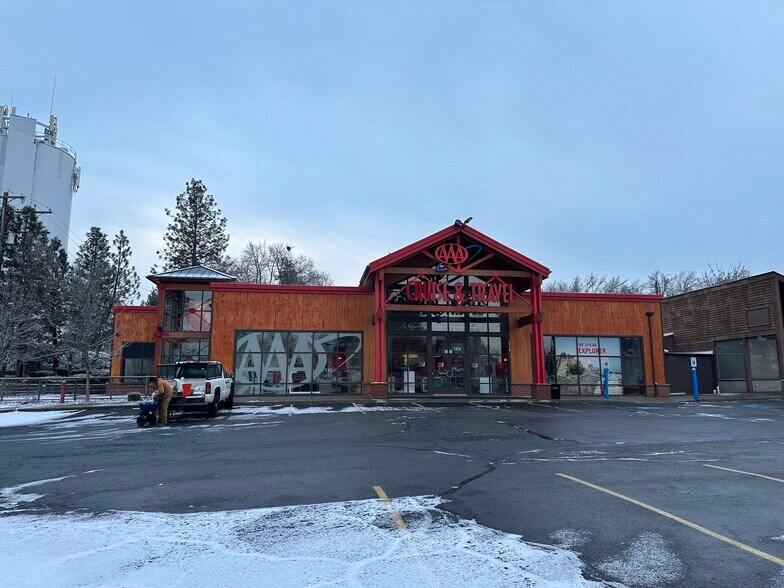 More Photos Of 1314 S Grand Blvd, Spokane Unknown For Lease