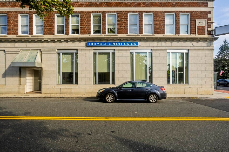 More Photos Of 85 Elm St, West Springfield Storefront Retail Office For Lease