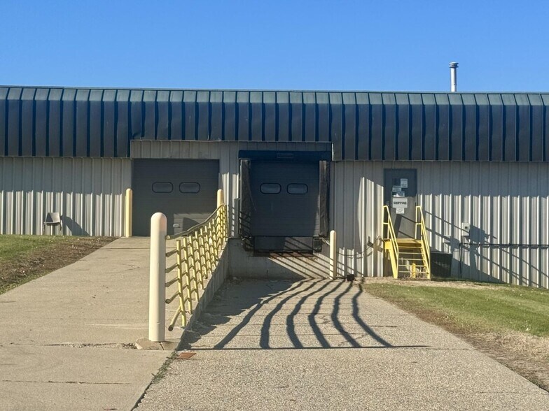 More Photos Of 4200 Legion Dr, Mason Warehouse For Lease