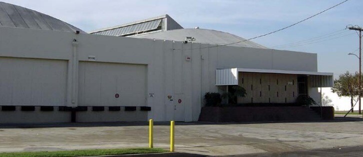 More Photos Of 5900-5922 Triumph St, Commerce Warehouse For Lease