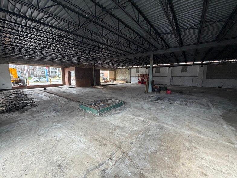 More Photos Of 11034 Clifton Blvd, Cleveland Storefront Retail Office For Lease