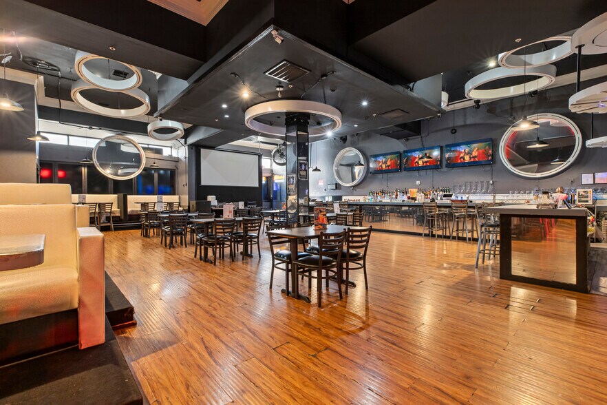 More Photos Of 915-917 J St, Modesto General Retail For Sale