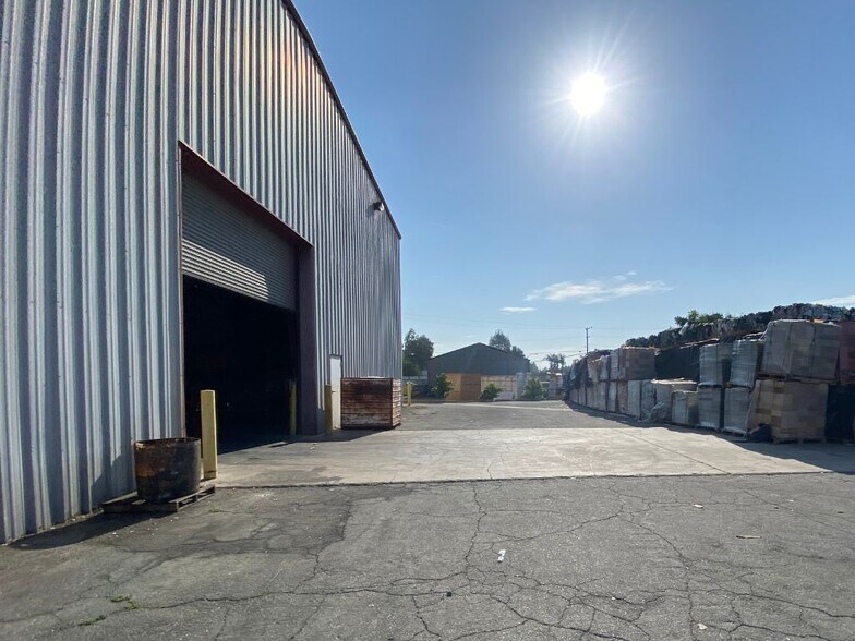 More Photos Of 1406 2nd St, Pomona Contractor Storage Yard For Sale