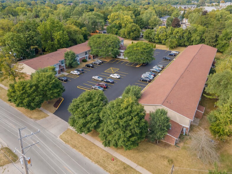 More Photos Of 604-620 E Grant Hwy, Marengo Apartments For Sale