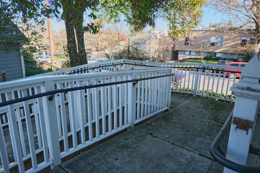 More Photos Of 1491 Commercial St SE, Salem Office Residential For Sale