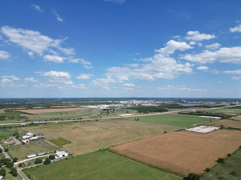 More Photos Of 2501 County Road 902, Joshua Land For Sale