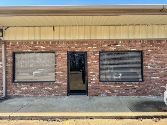 More Photos Of 585 Tennessee Gas Rd, Greenville Office For Sale