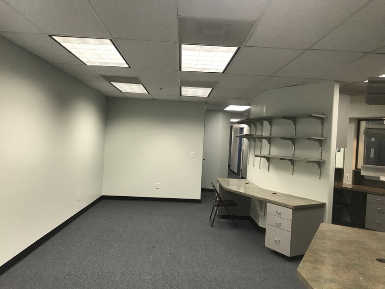 More Photos Of 1310 W St Marys Rd, Tucson Medical For Lease