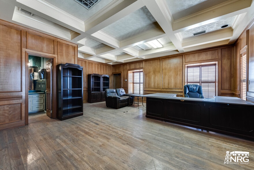 More Photos Of 2818 W 42nd St, Odessa Warehouse For Lease