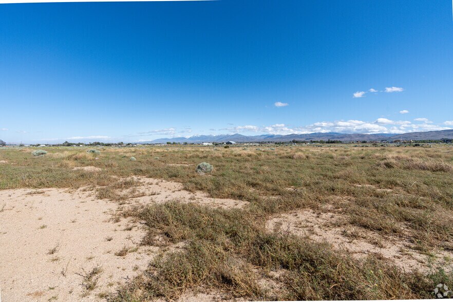 More Photos Of 39415 8th St E, Palmdale Distribution For Sale