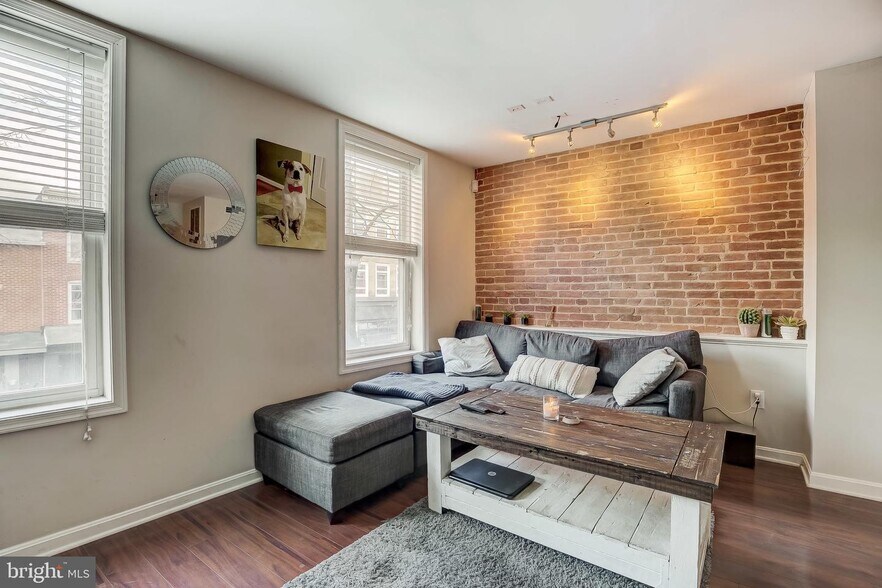 More Photos Of 1125 S Charles St, Baltimore Storefront Retail Residential For Sale