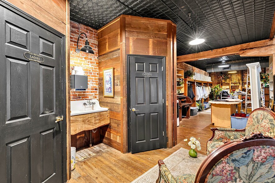 More Photos Of 220 Saint Joseph Ave, Brewton Lodge Meeting Hall For Sale