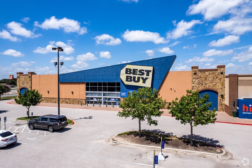 More Photos Of Hwy 71 @ FM 304, Bastrop Unknown For Lease