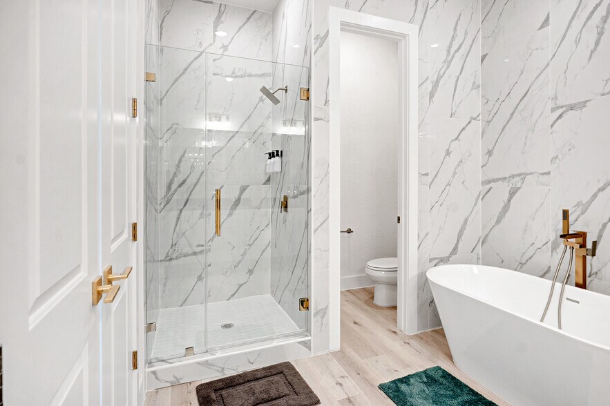 More Photos Of , Houston Multifamily For Sale