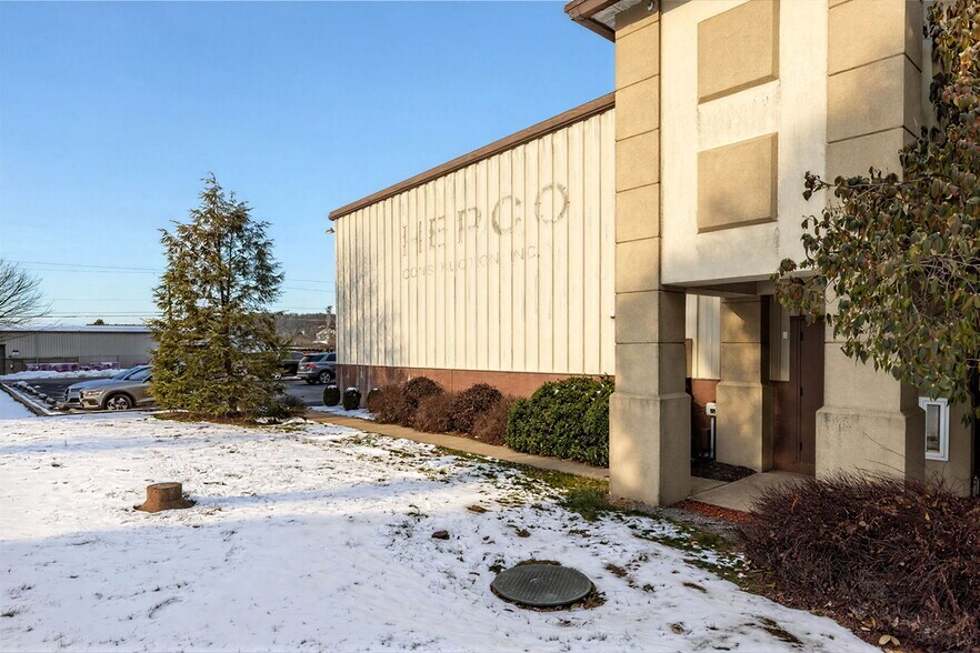 More Photos Of 62 H and S Dr, Selinsgrove Warehouse For Sale