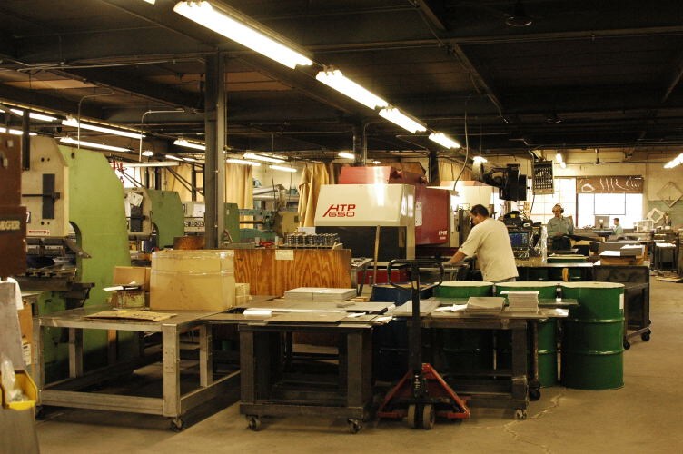 More Photos Of 6025 N Keystone Ave, Chicago Manufacturing For Sale