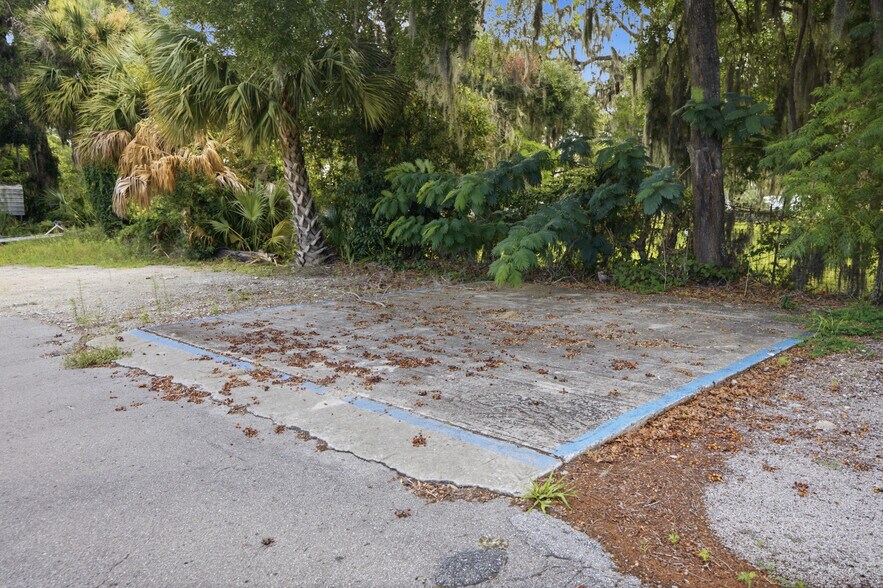More Photos Of 609 NW 4th Ave, Ocala Flex For Sale