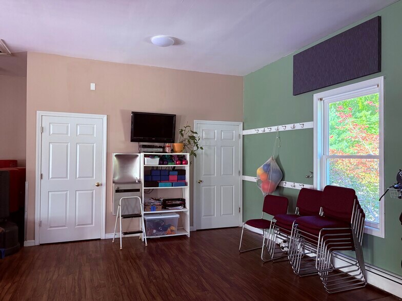 More Photos Of 1 Taylor Hill Rd, Lewiston Sports And Entertainment For Sale