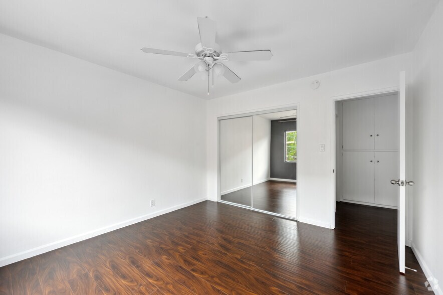 More Photos Of 7550 Fountain Ave, West Hollywood Apartments For Sale