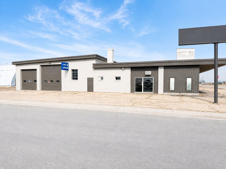 More Photos Of 622 W 1st St, Julesburg Auto Dealership For Sale
