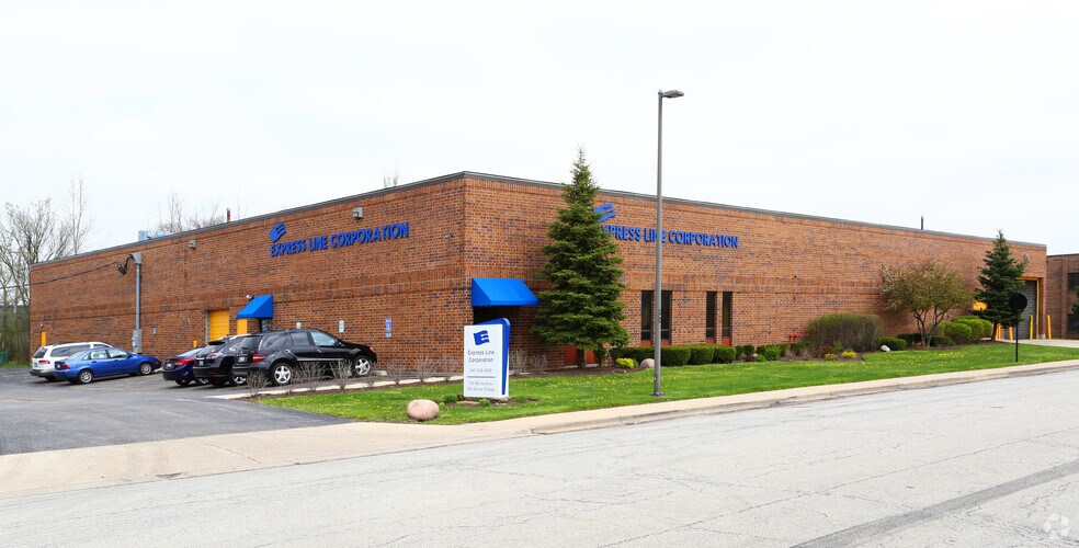 More Photos Of 700 Morse Ave, Elk Grove Village Manufacturing For Sale