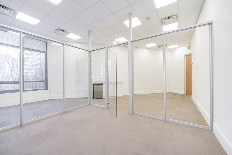 More Photos Of 4763-4789 Yonge St, Toronto Office Residential For Sale