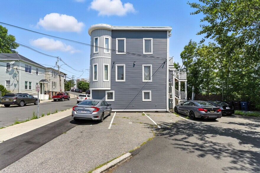 More Photos Of 6-8 Garfield Ave, Revere Apartments For Sale