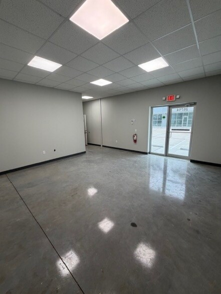 More Photos Of 26725 Morgan Cemetery Rd, Cleveland Warehouse For Lease